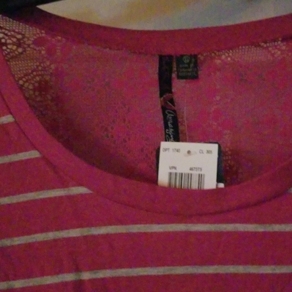Shirt - Picture 2 of 5